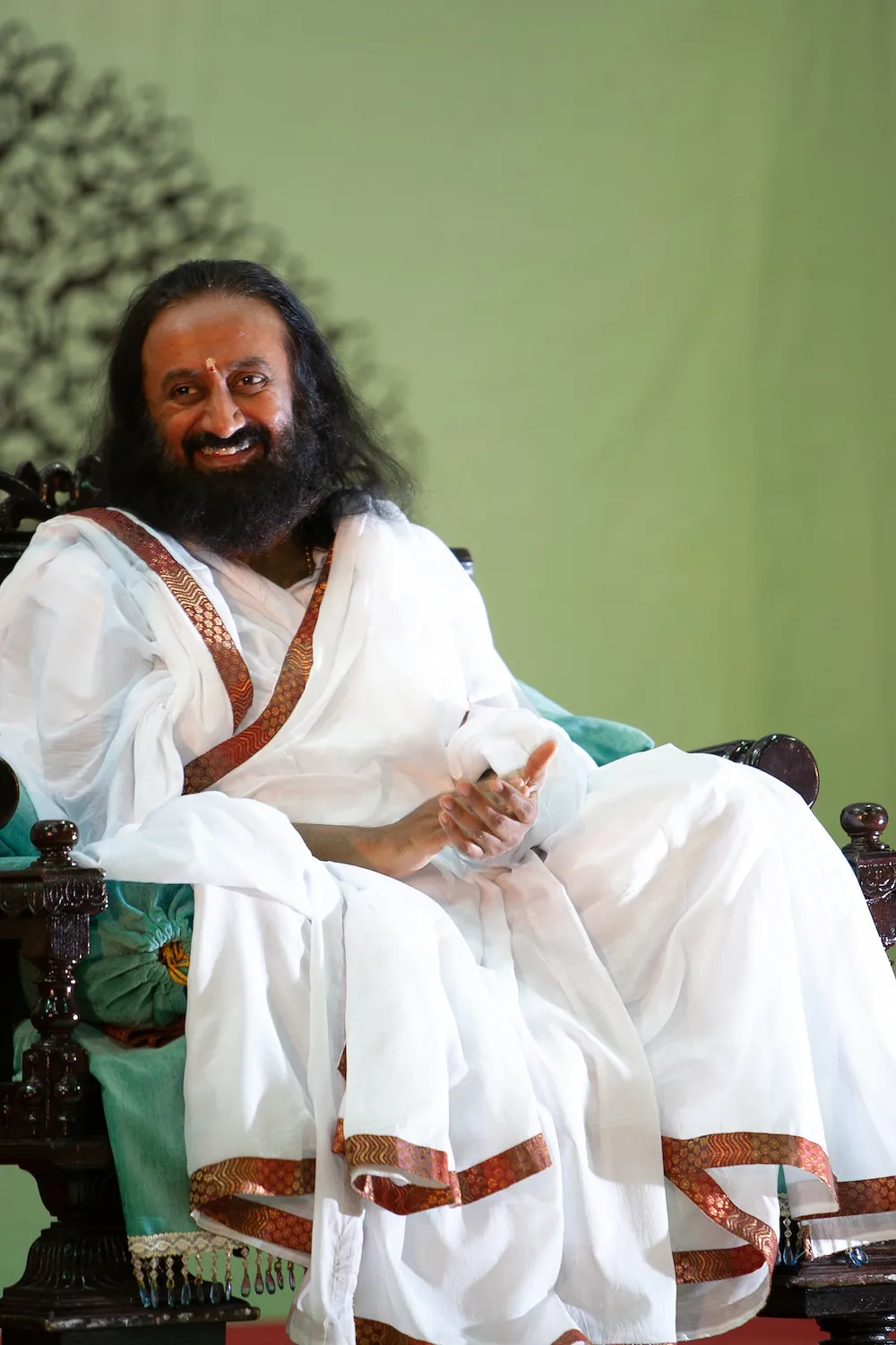 Gurudev Sri Sri Ravi Shankar in a serene, peaceful pose